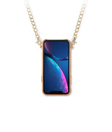 exklusive iphone 13 Pro leder tasche in Gold mit Gold Kette und Magic Ring von Mia Min Milano