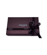 exklusive iphone 13 Pro leder tasche in Pink mit Silber Kette und Magic Ring von Mia Min Milano geschenk box
